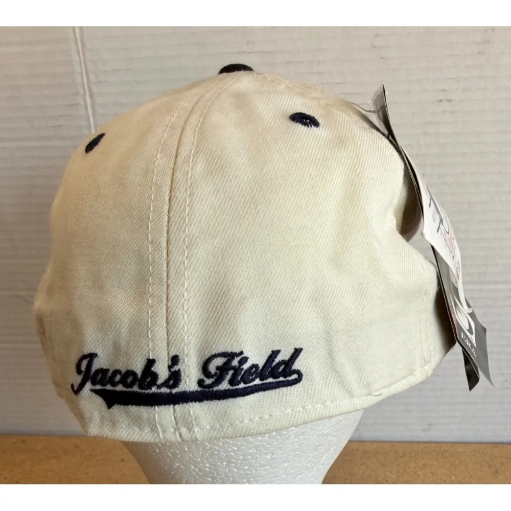 New Era vtg 1997